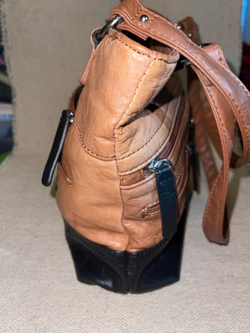 Stone Mountain Leather Shoulder bag - brown - Soft! - gently used! - Picture 6 of 12